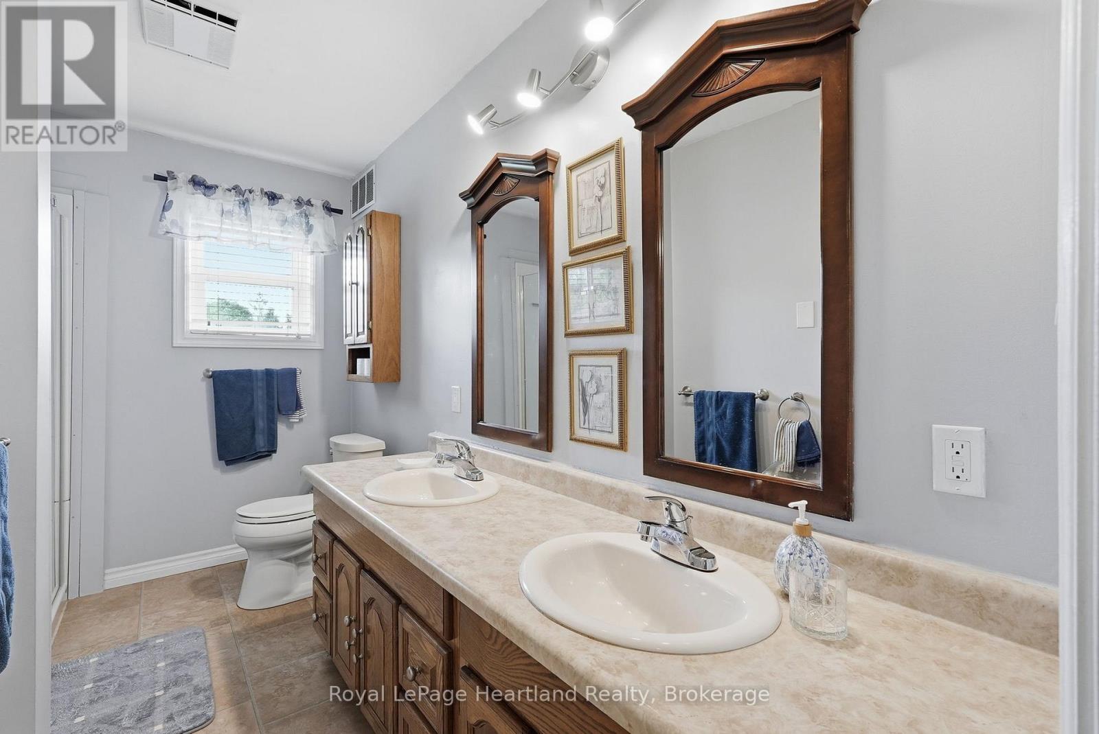 3008 BROOKHAVEN DRIVE - 21
