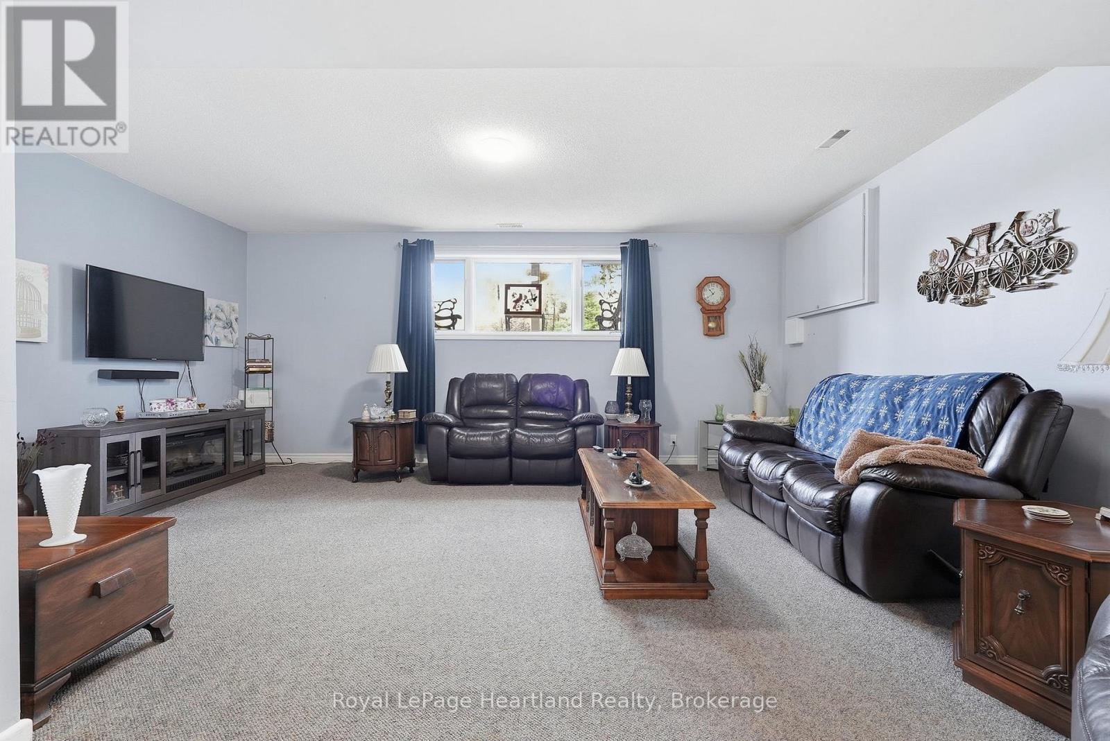 3008 BROOKHAVEN DRIVE - 23