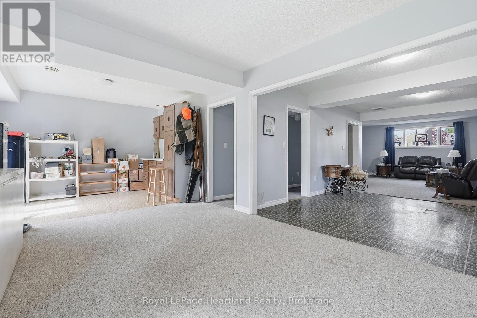 3008 BROOKHAVEN DRIVE - 24