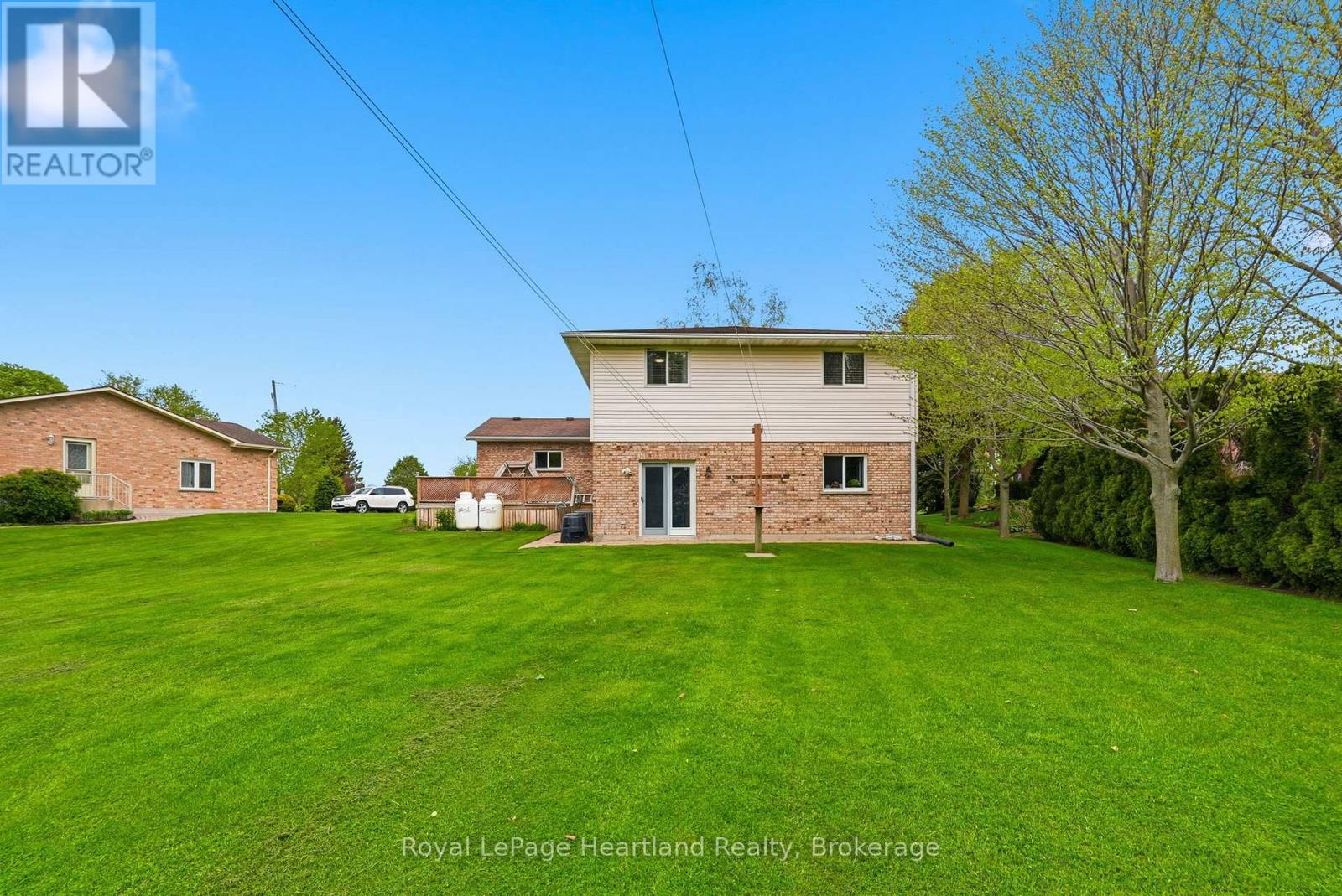 3008 BROOKHAVEN DRIVE - 34