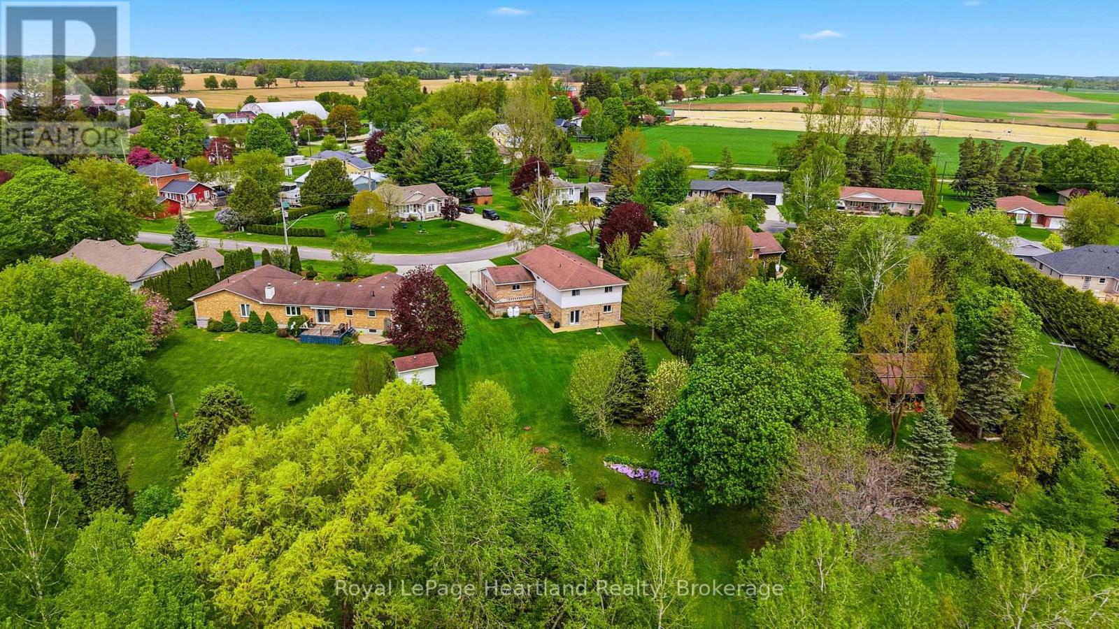 3008 BROOKHAVEN DRIVE - 37