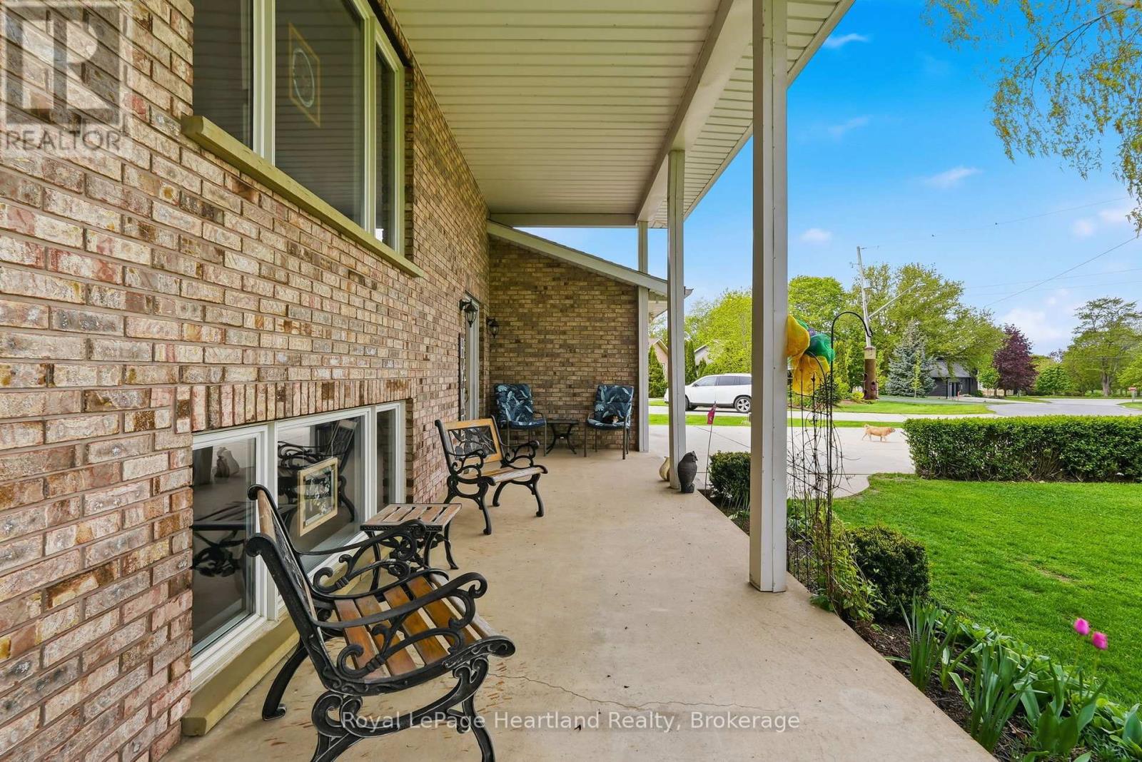 3008 BROOKHAVEN DRIVE - 5