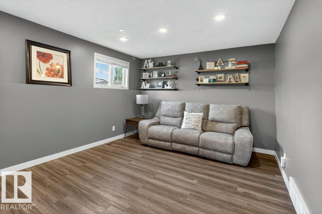 18007 99A AV NW NW - 19