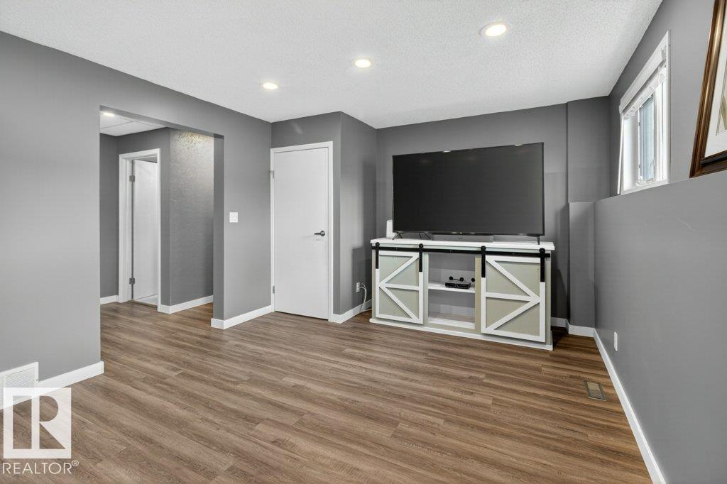 18007 99A AV NW NW - 20