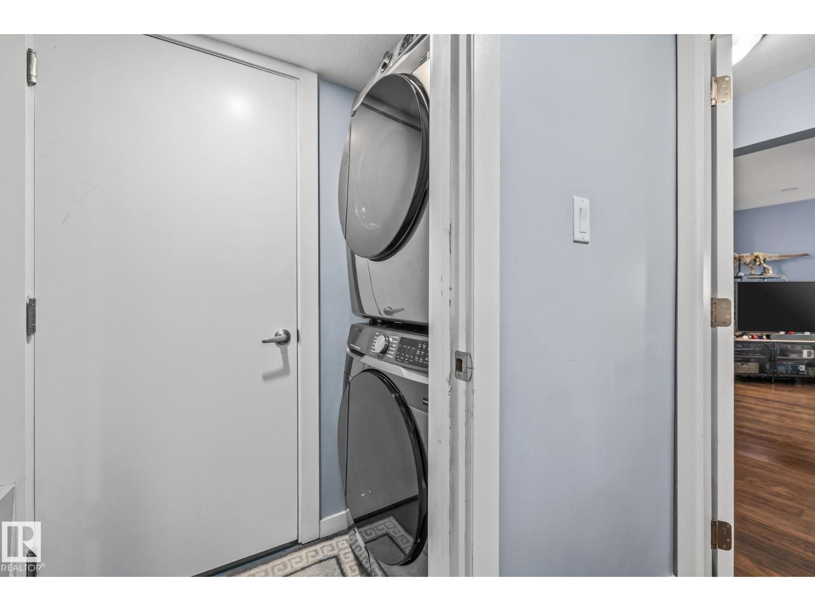 13608 137 ST NW - 21