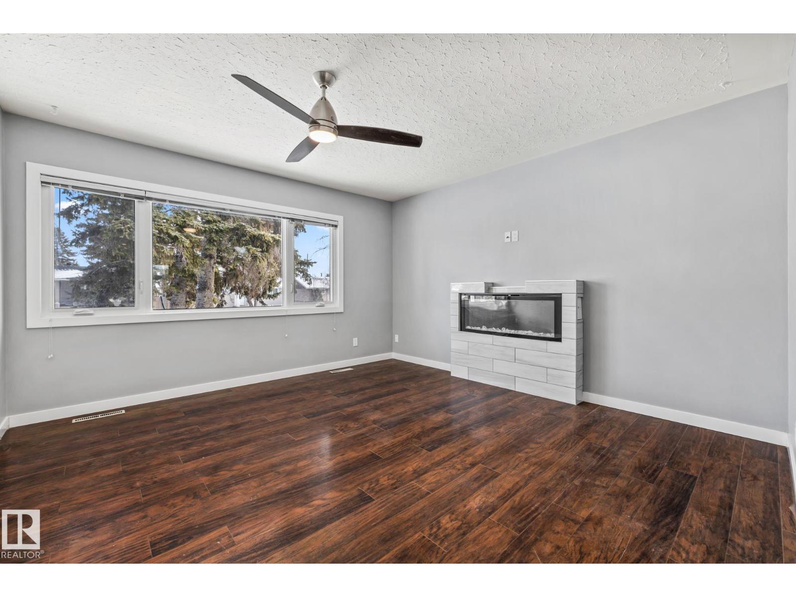 13608 137 ST NW - 5