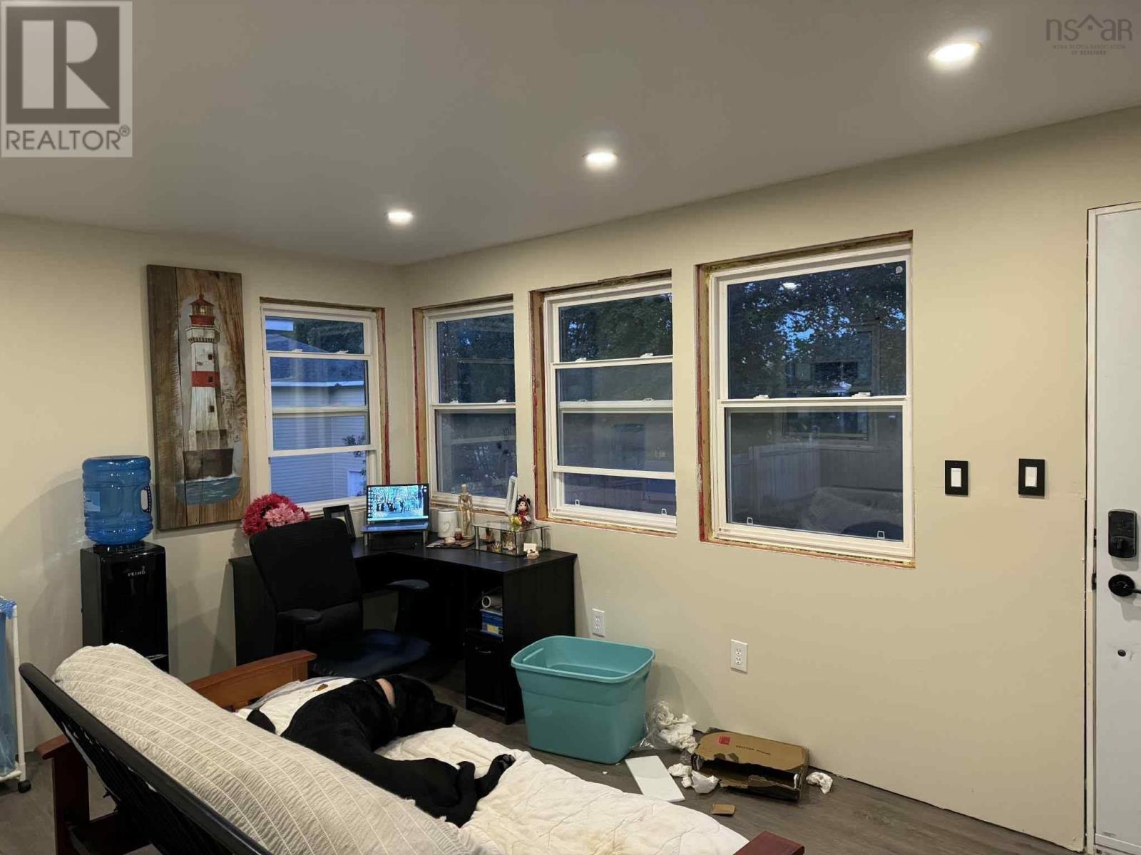 156 Grove Street - 26