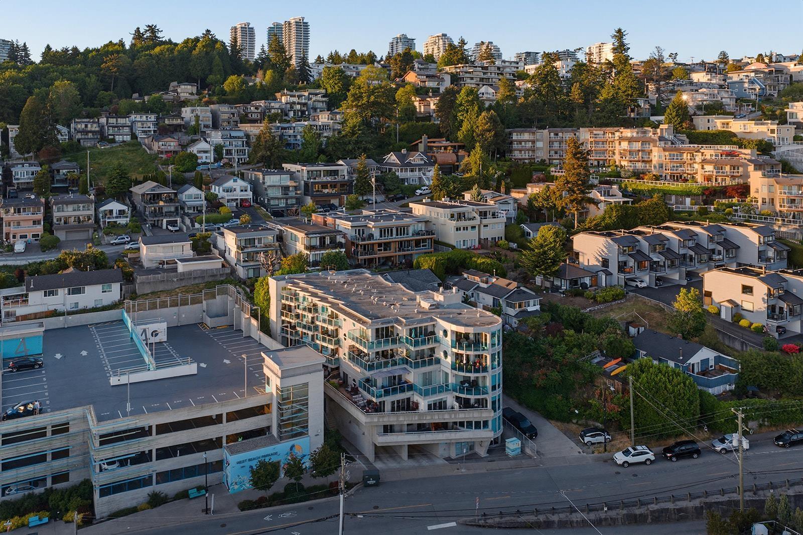 502 14955 VICTORIA AVENUE, White Rock