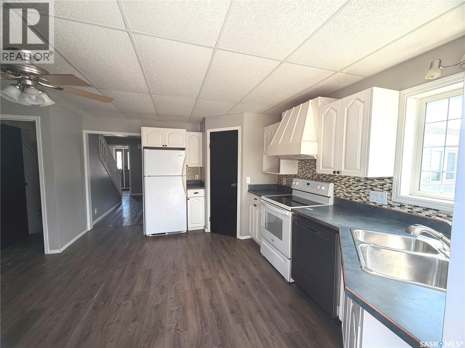 324 Main STREET - 5
