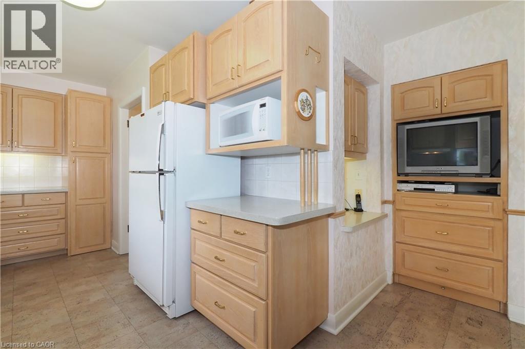 159 RIVERBANK Drive - 12