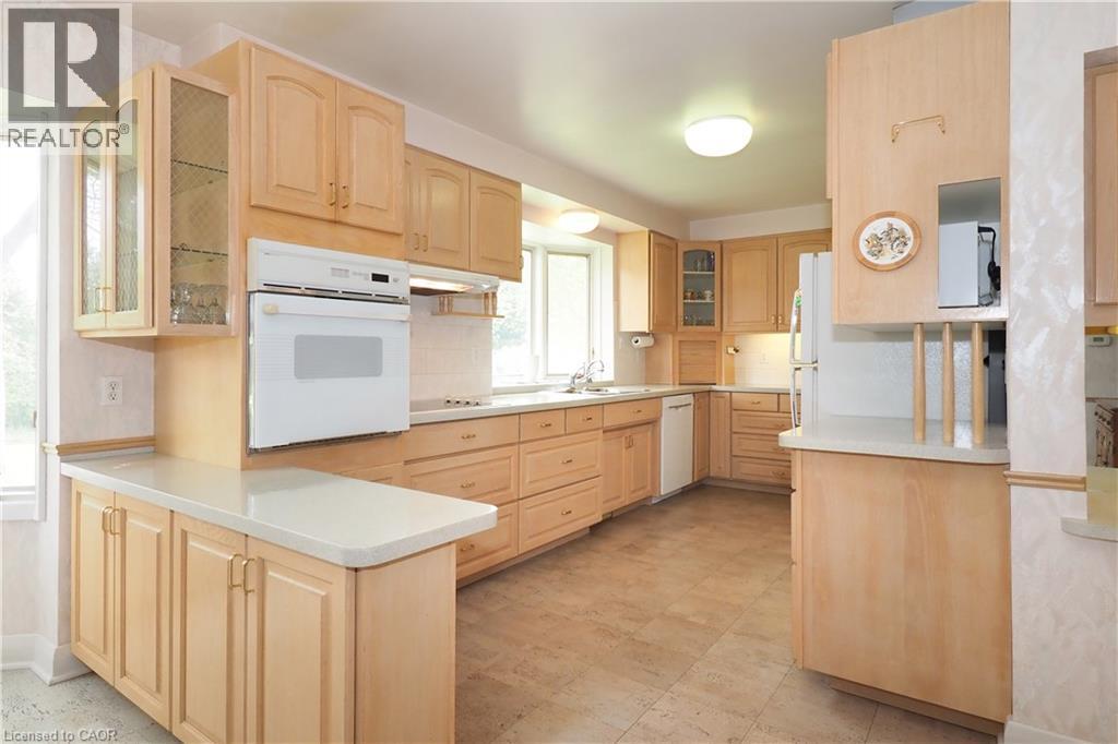 159 RIVERBANK Drive - 11