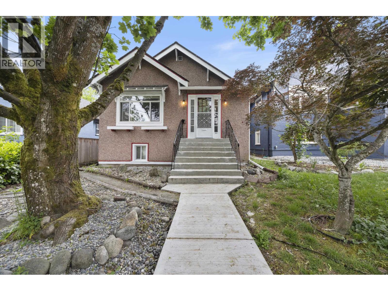 1105 HAMILTON Street - main photo