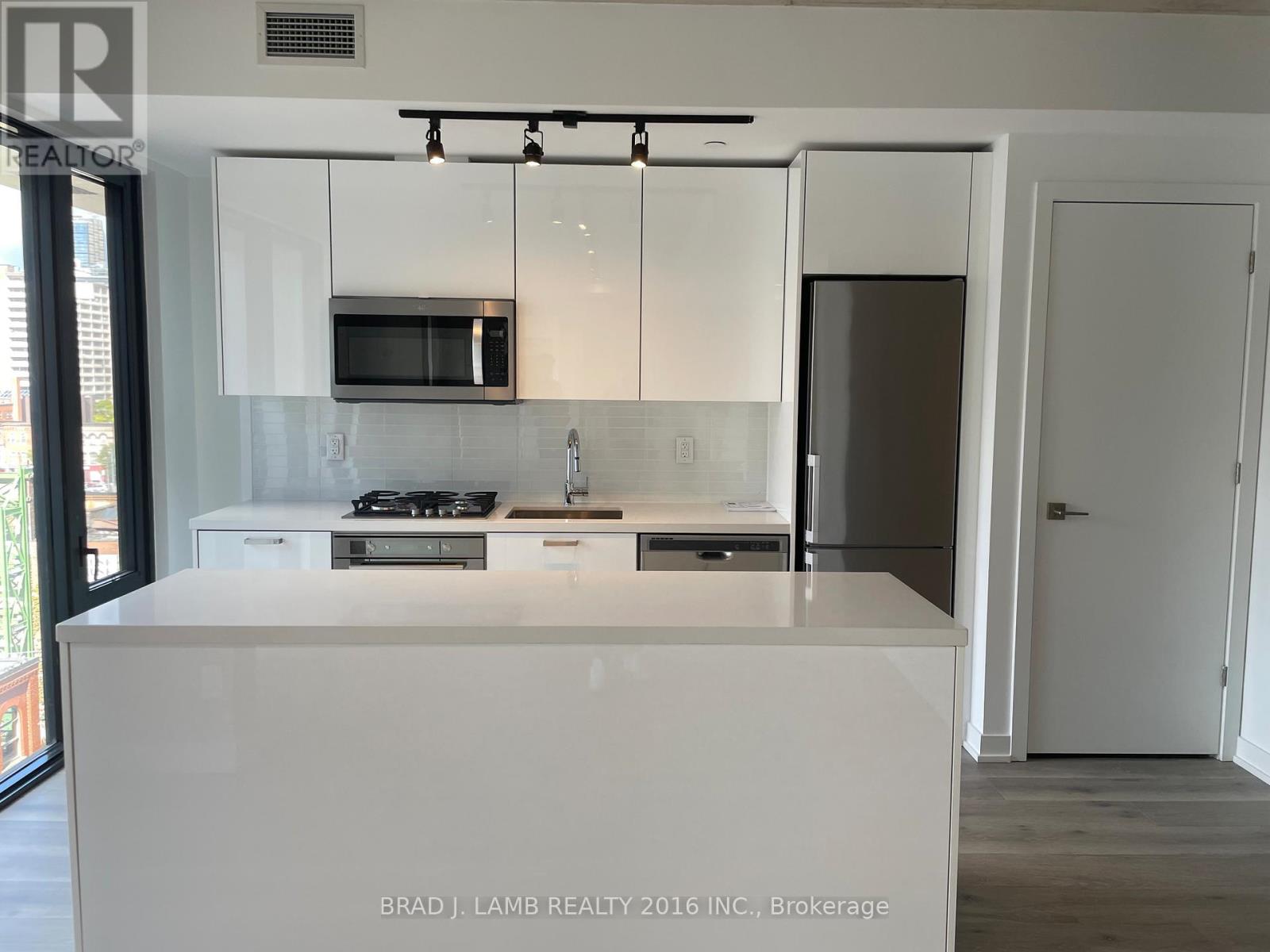 #812 55 ONTARIO STREET - 7
