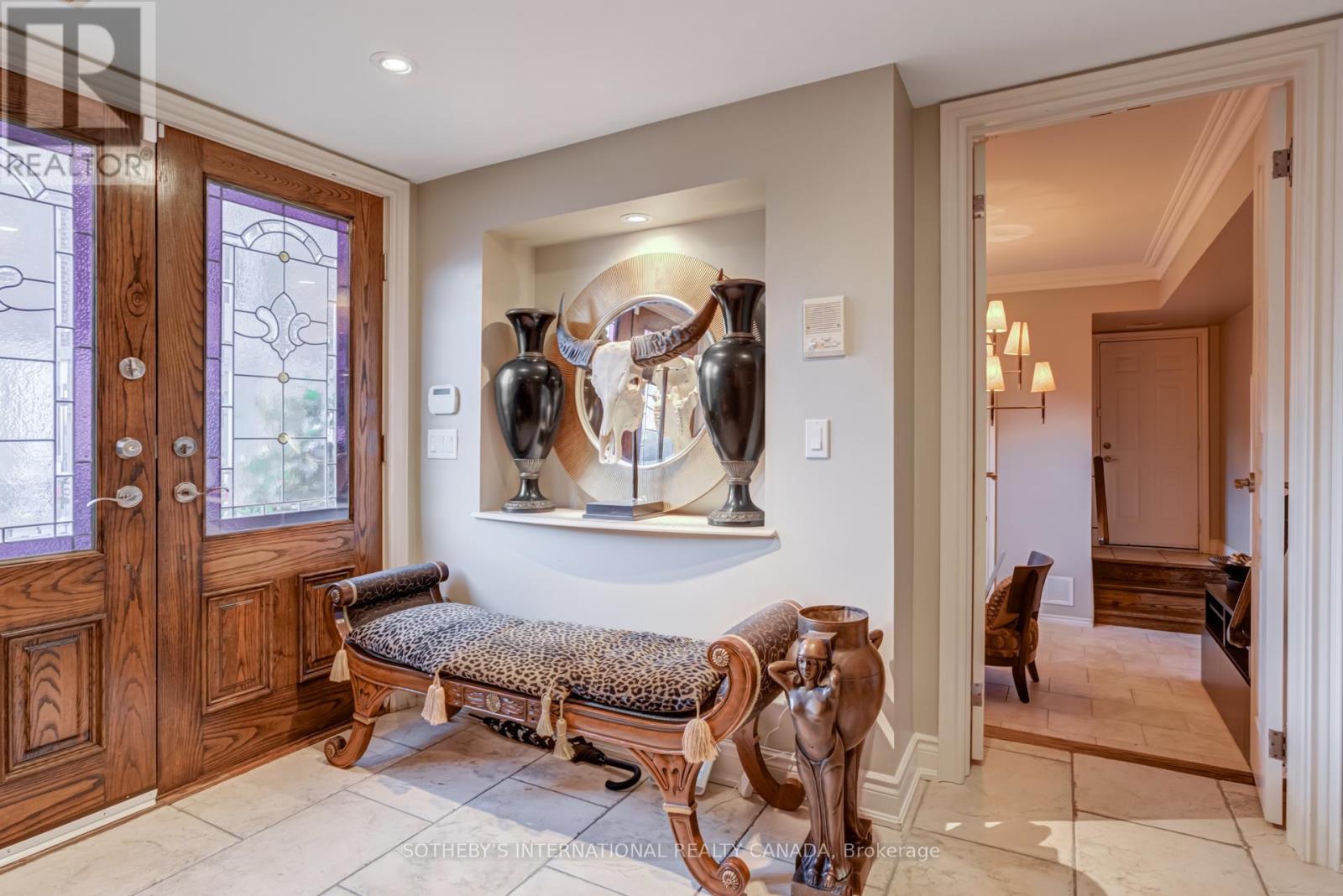 74 ABERDEEN AVENUE - 27