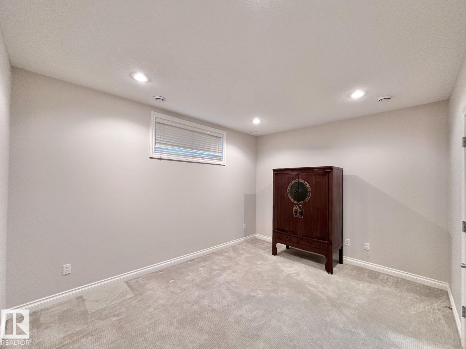 820 DRYSDALE RU NW - 45
