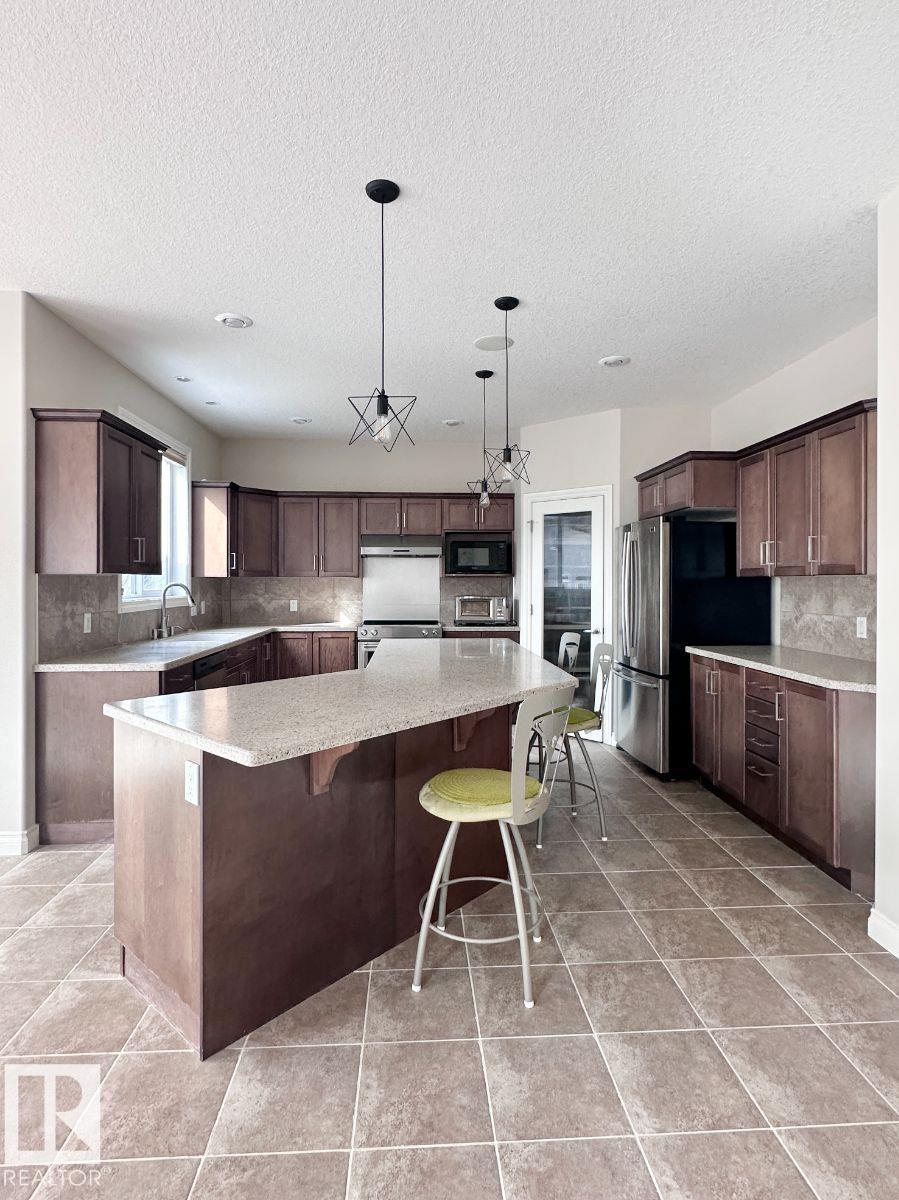 820 DRYSDALE RU NW - 7