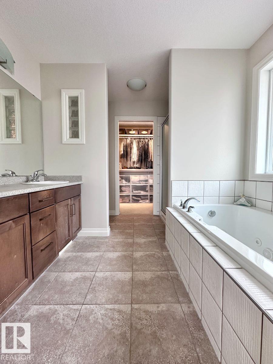 820 DRYSDALE RU NW - 28