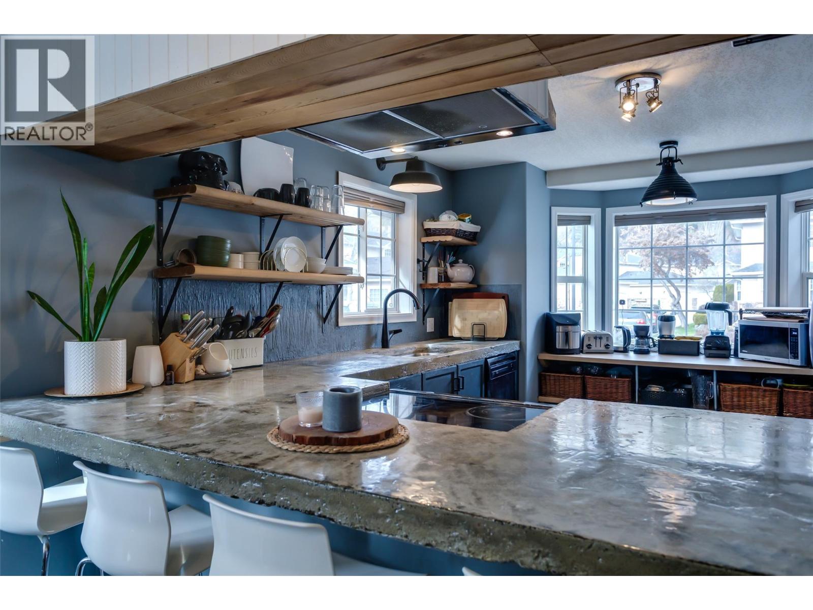 527 Yates Road Unit# 5, Kelowna