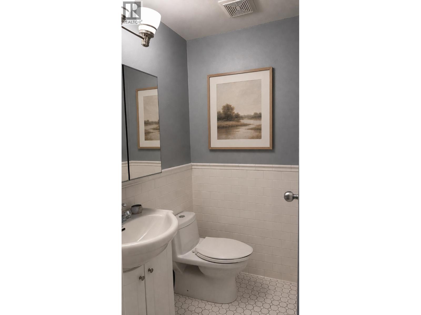 112 1363 CLYDE AVENUE, West Vancouver