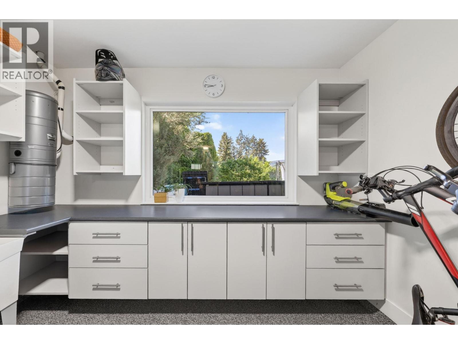  504 Metcalfe Avenue, Kelowna