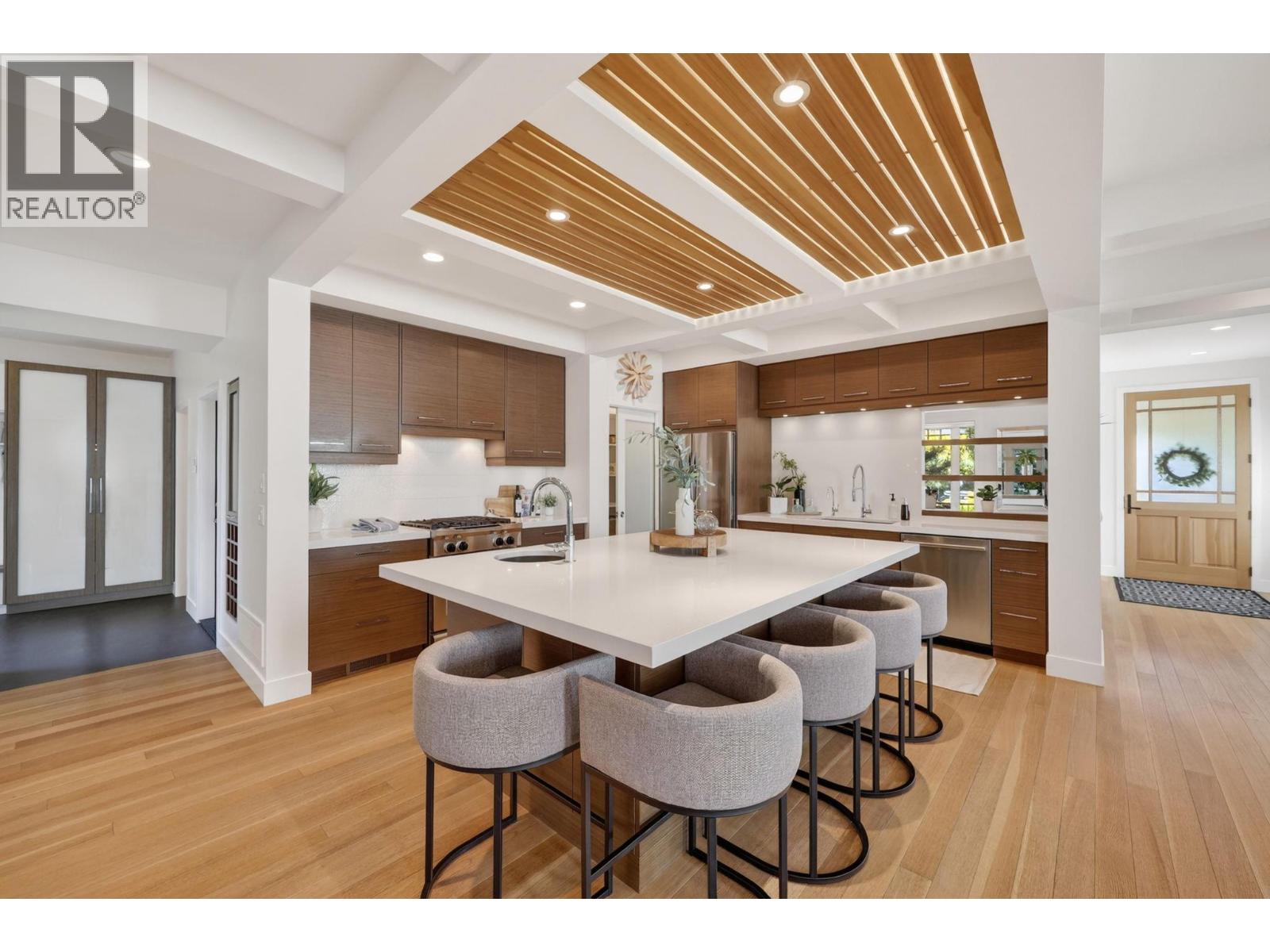  504 Metcalfe Avenue, Kelowna