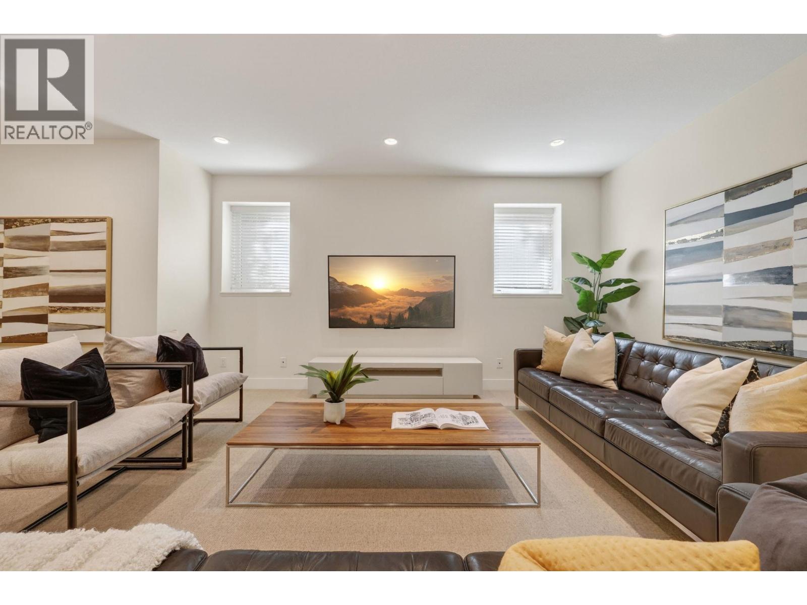  504 Metcalfe Avenue, Kelowna