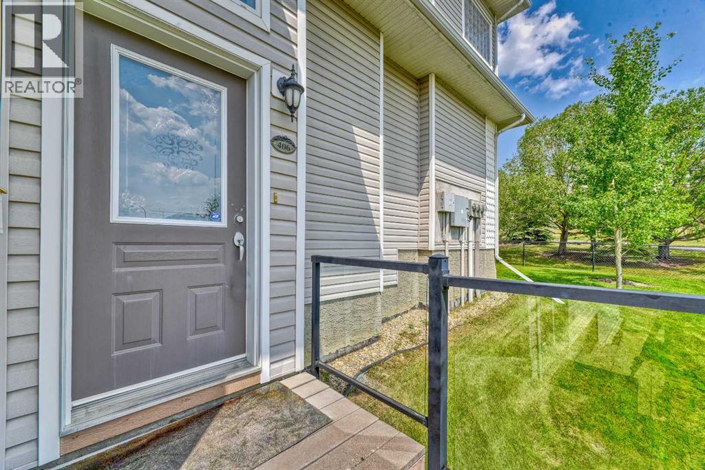 406 Rocky Vista Gardens NW - 5