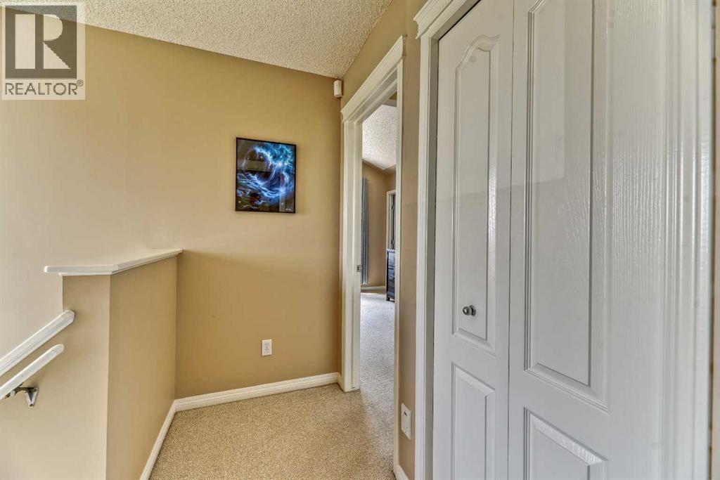 406 Rocky Vista Gardens NW - 20