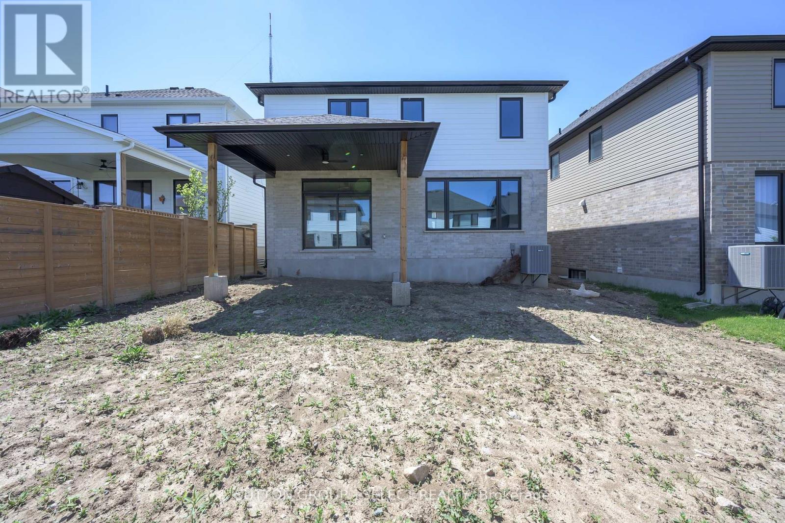 1898 FOUNTAIN GRASS DRIVE - 37