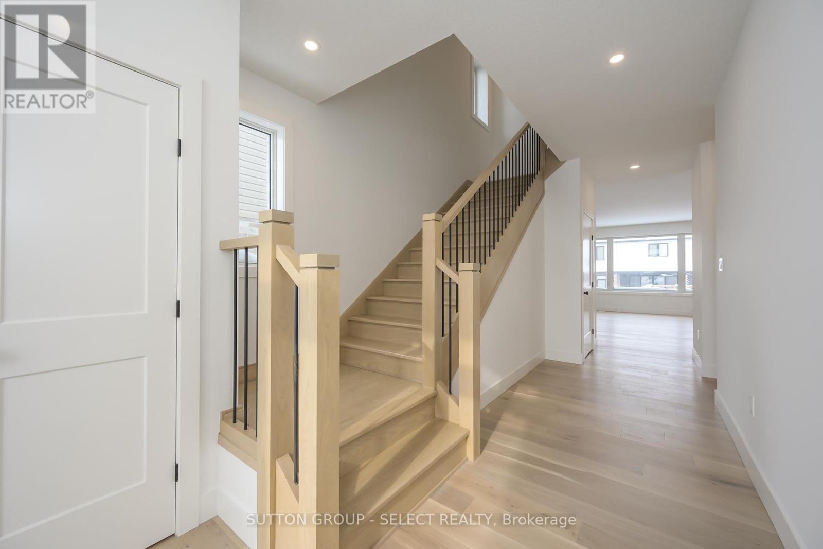 1898 FOUNTAIN GRASS DRIVE - 4