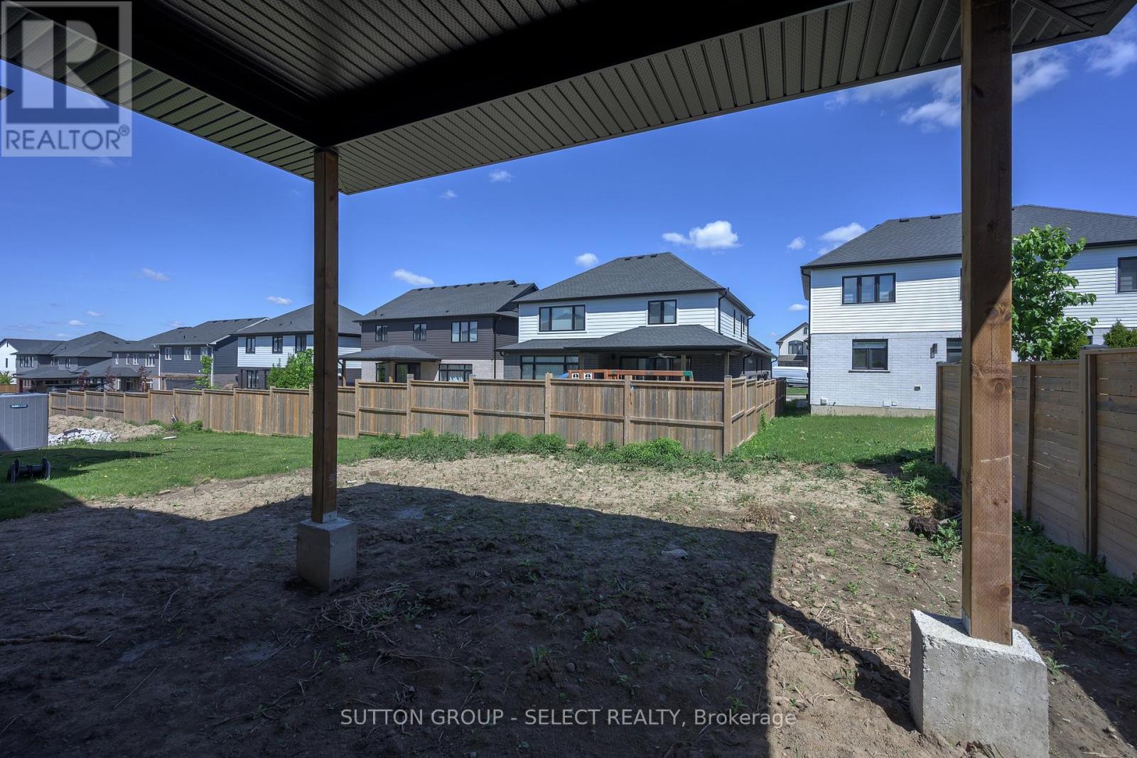 1898 FOUNTAIN GRASS DRIVE - 38