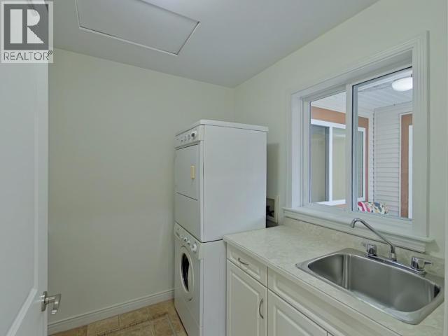 #11 4897 ONTARIO AVE - 15
