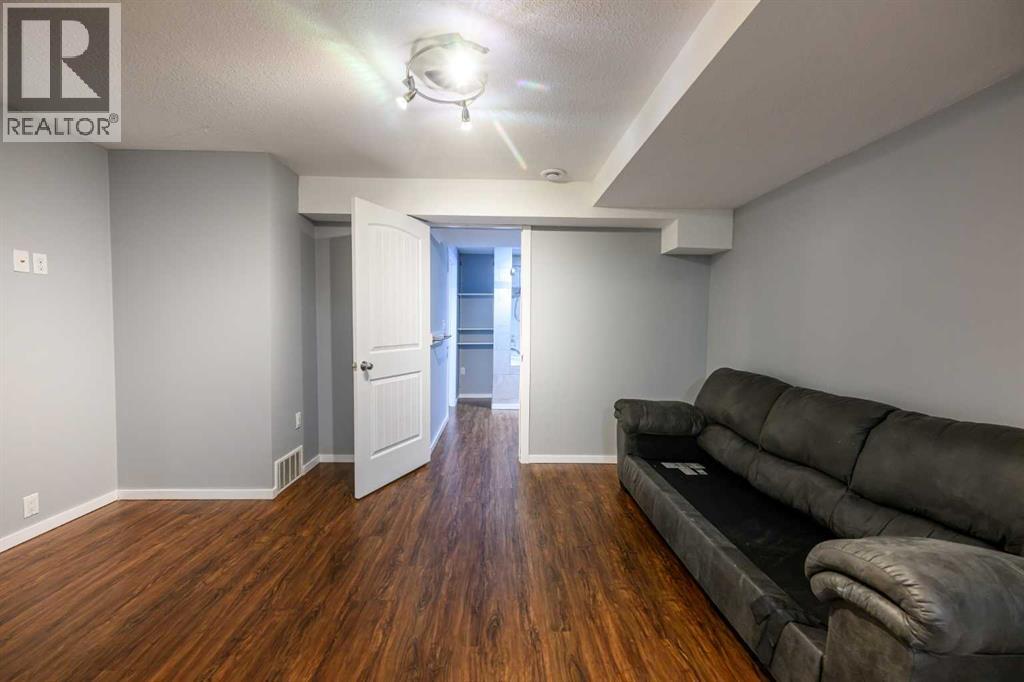 9314 91 Street - 29