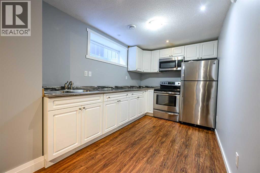 9314 91 Street - 26
