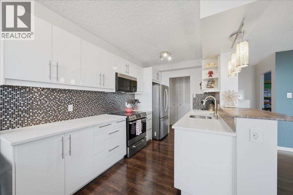 1006 4160 SARDIS STREET — photo 2