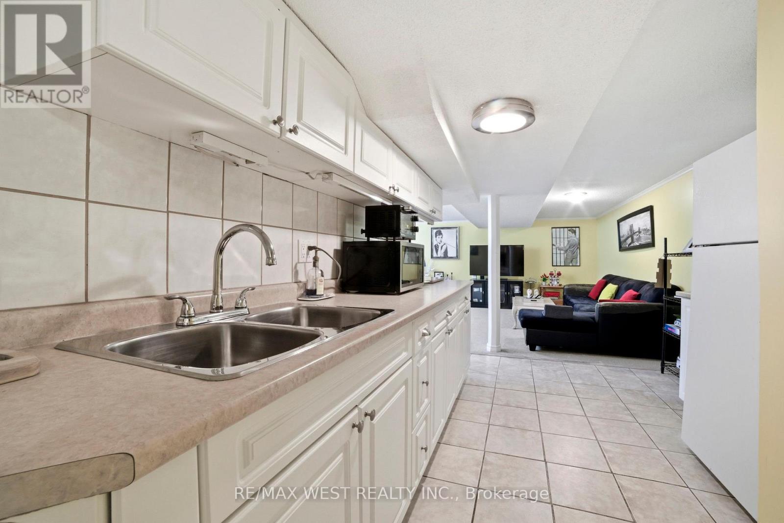 320 PEARL STREET - 22