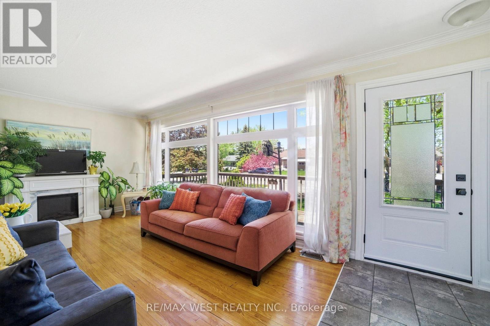 320 PEARL STREET - 5