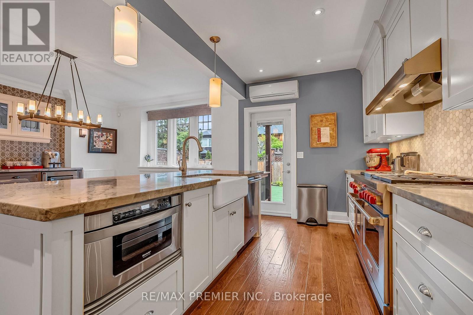 75 RIVERCREST ROAD - 16