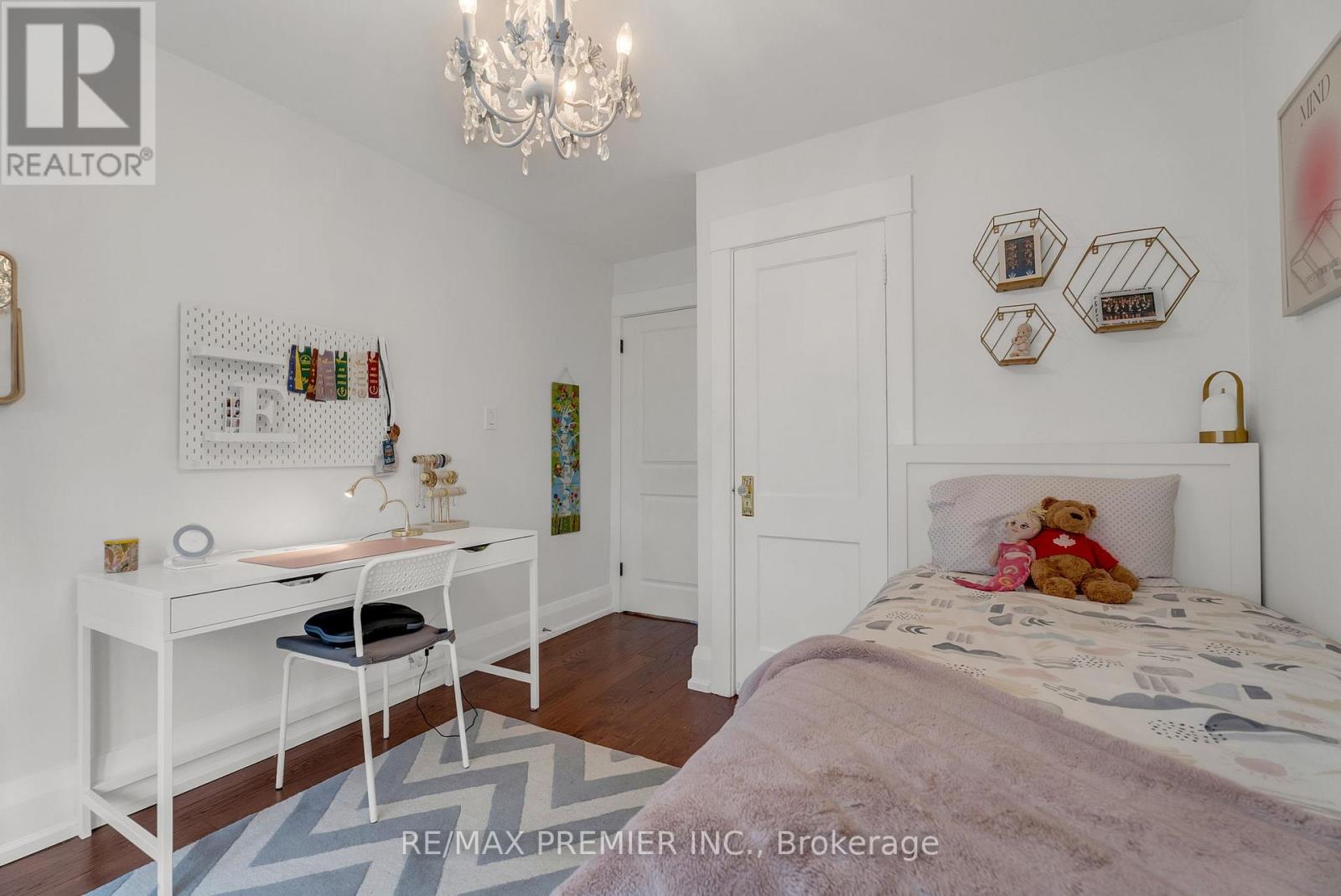 75 RIVERCREST ROAD - 30