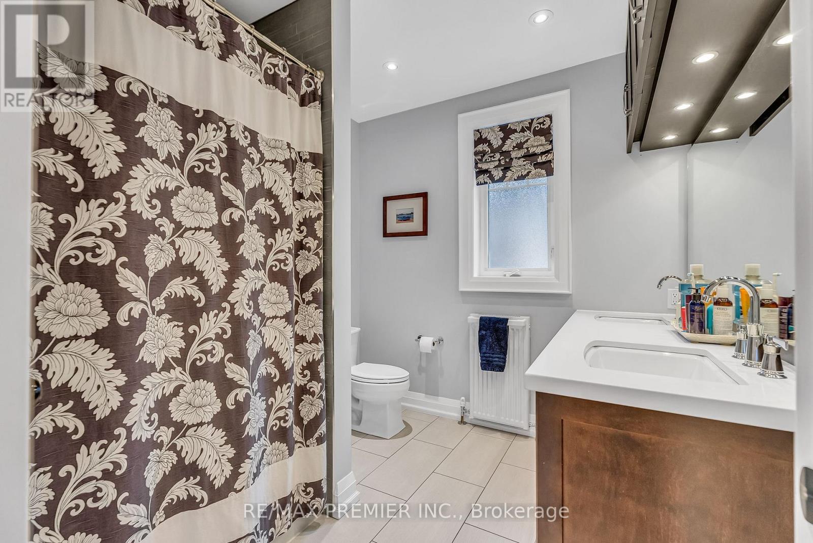75 RIVERCREST ROAD - 31