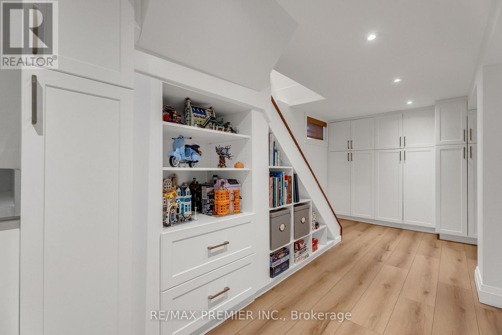 75 RIVERCREST ROAD - 39