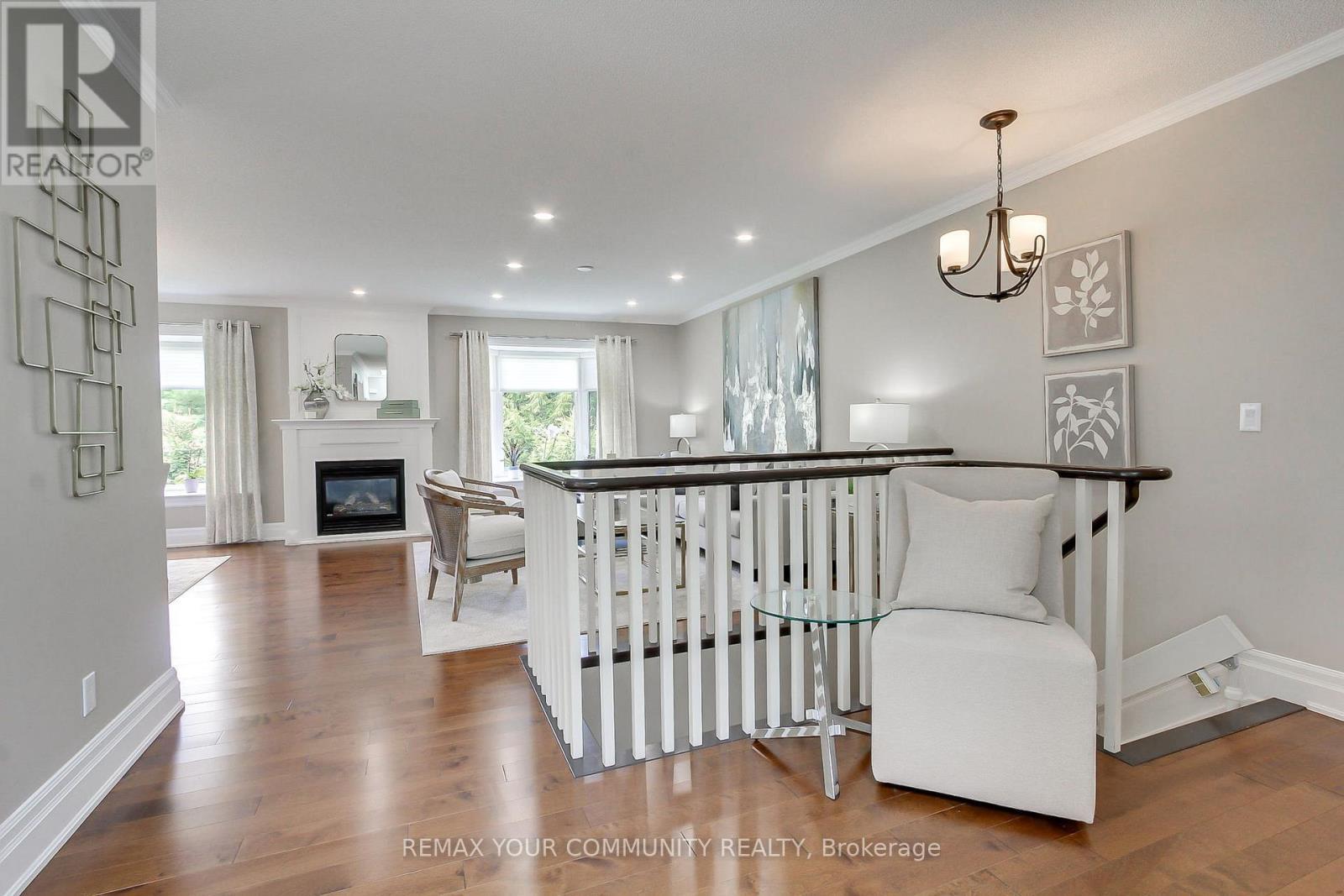 #5 23 REDDINGTON DRIVE - 16