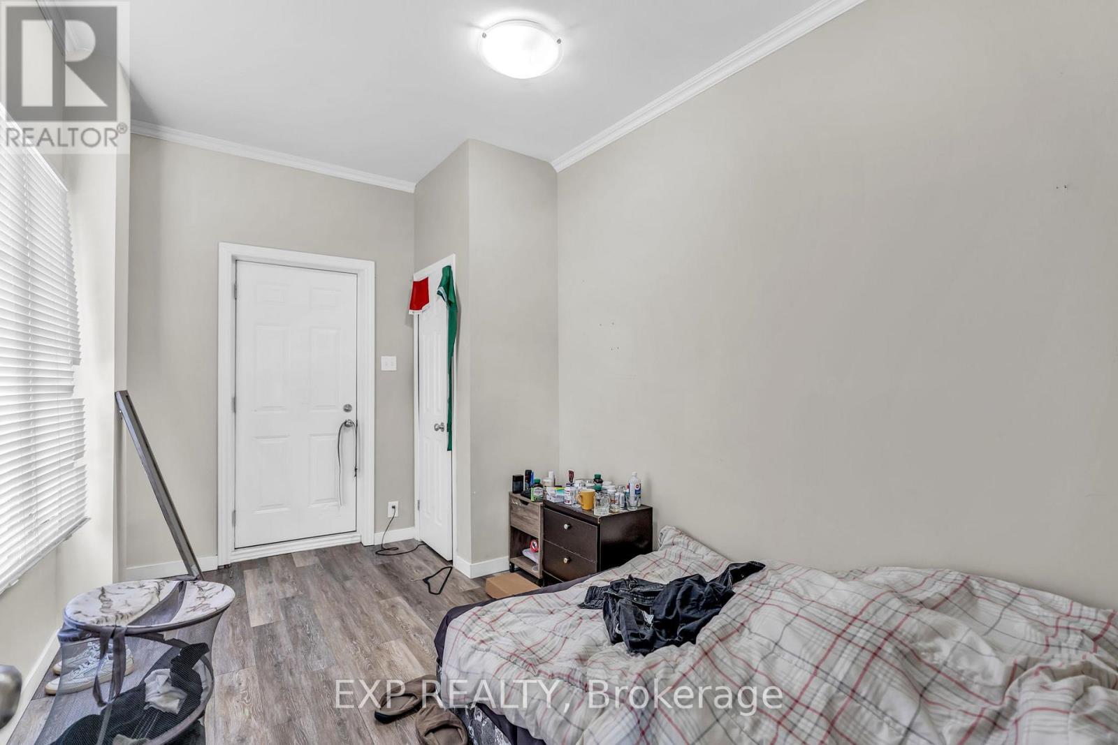 553 QUEBEC STREET - 14