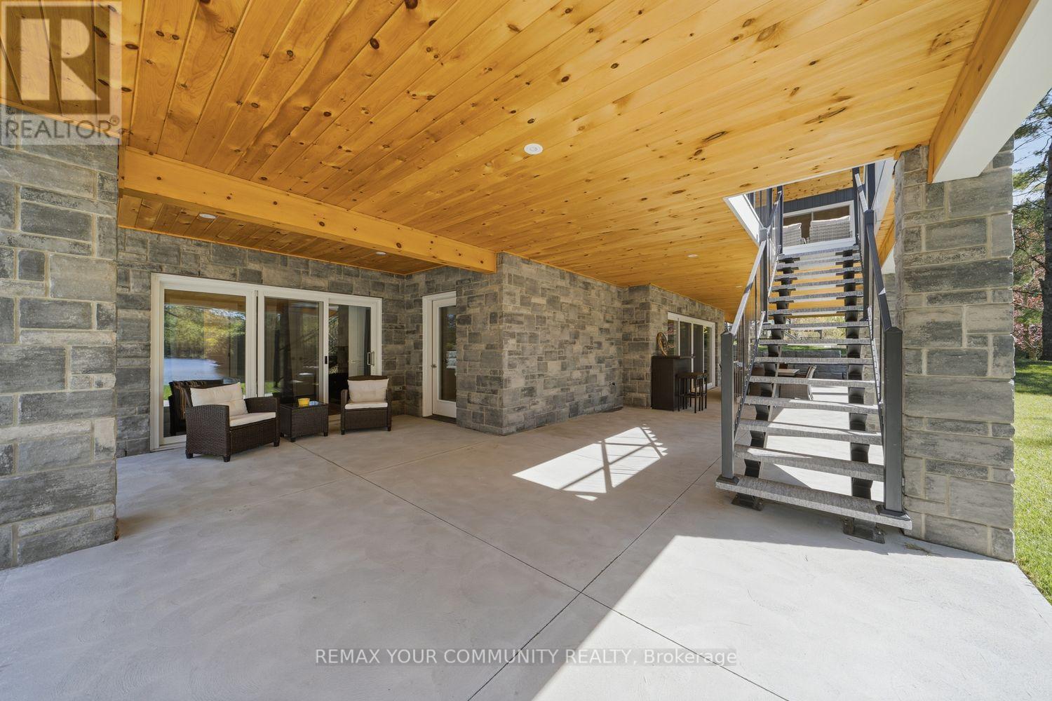 142 BENTLEY LAKE LOOP - 44