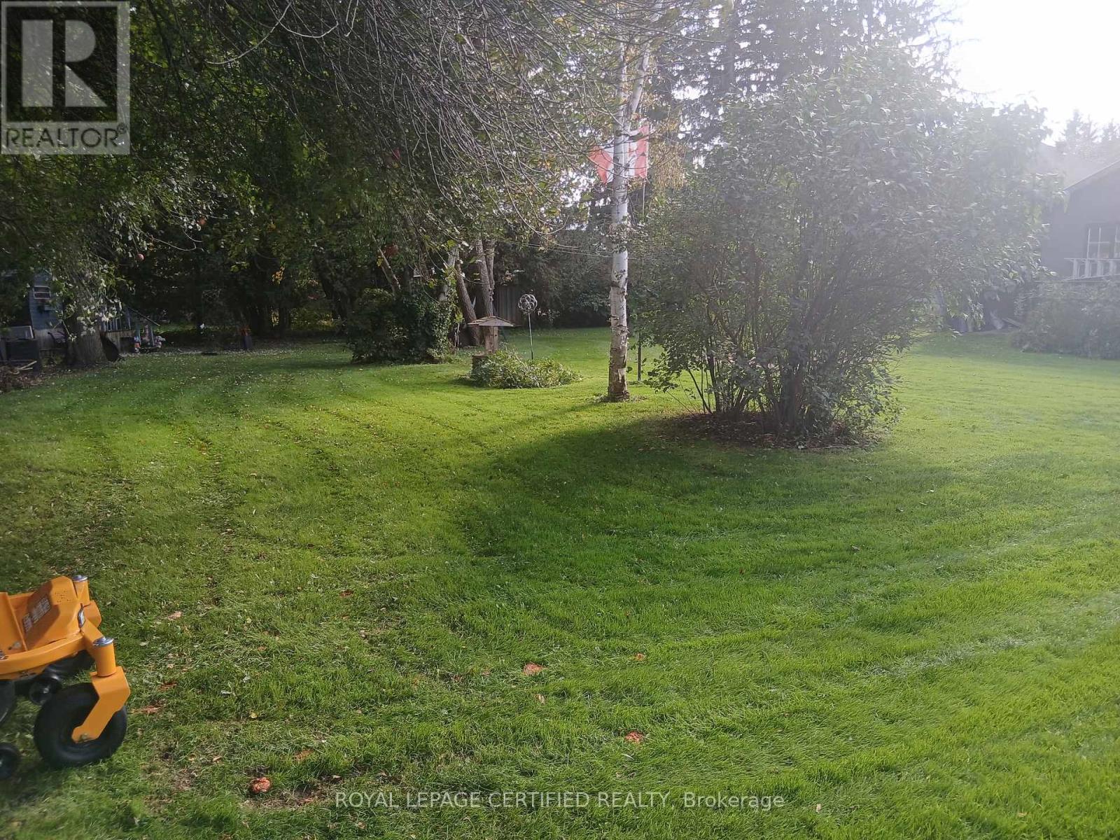 883 7TH AVENUE - 31