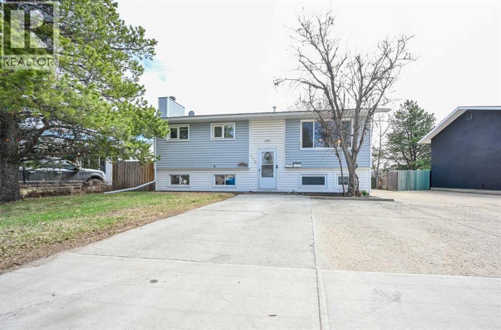 9815 80 Avenue - 2
