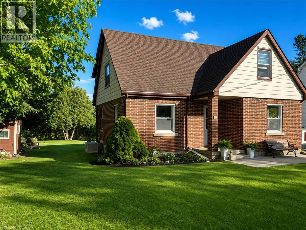 15 BARRETT Avenue - 27