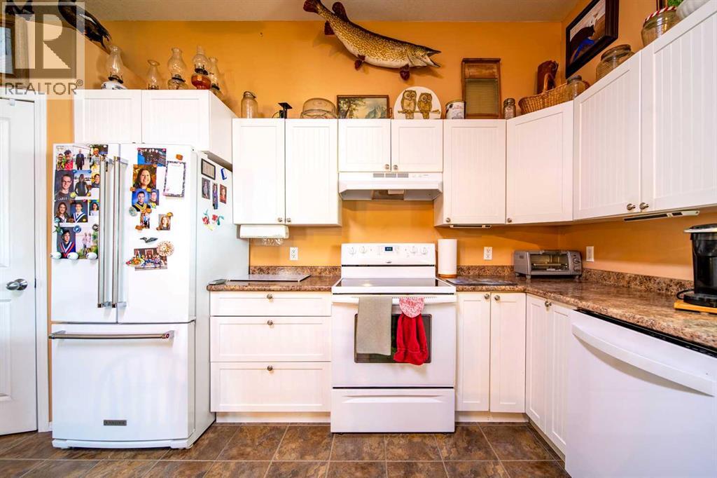 4608 51 Avenue - 4