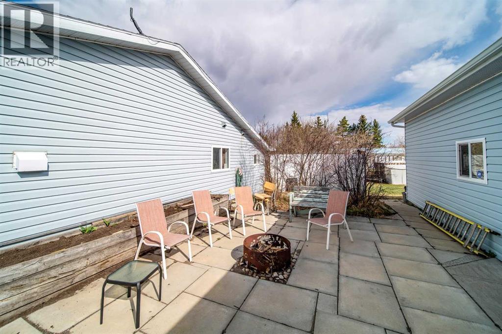 4608 51 Avenue - 19