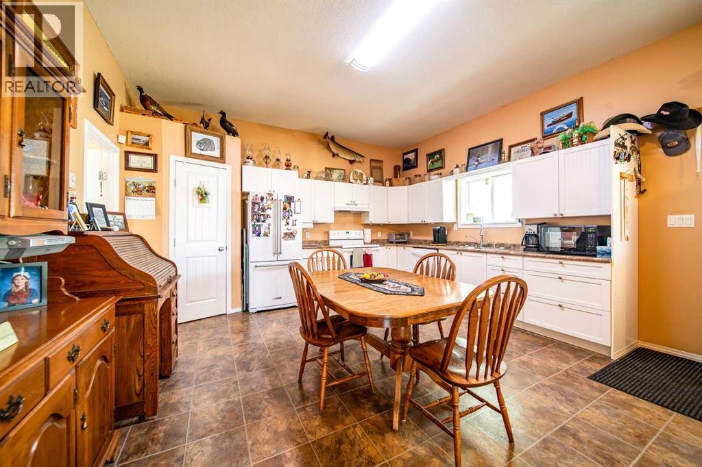 4608 51 Avenue - 2